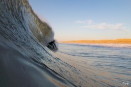 Surfeur : Hugo Prins - Photo de Théo Griffe